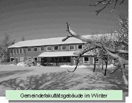 Gemeindefakultätsgebäude im Winter