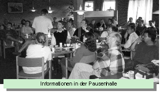 Informationen in der Pausenhalle